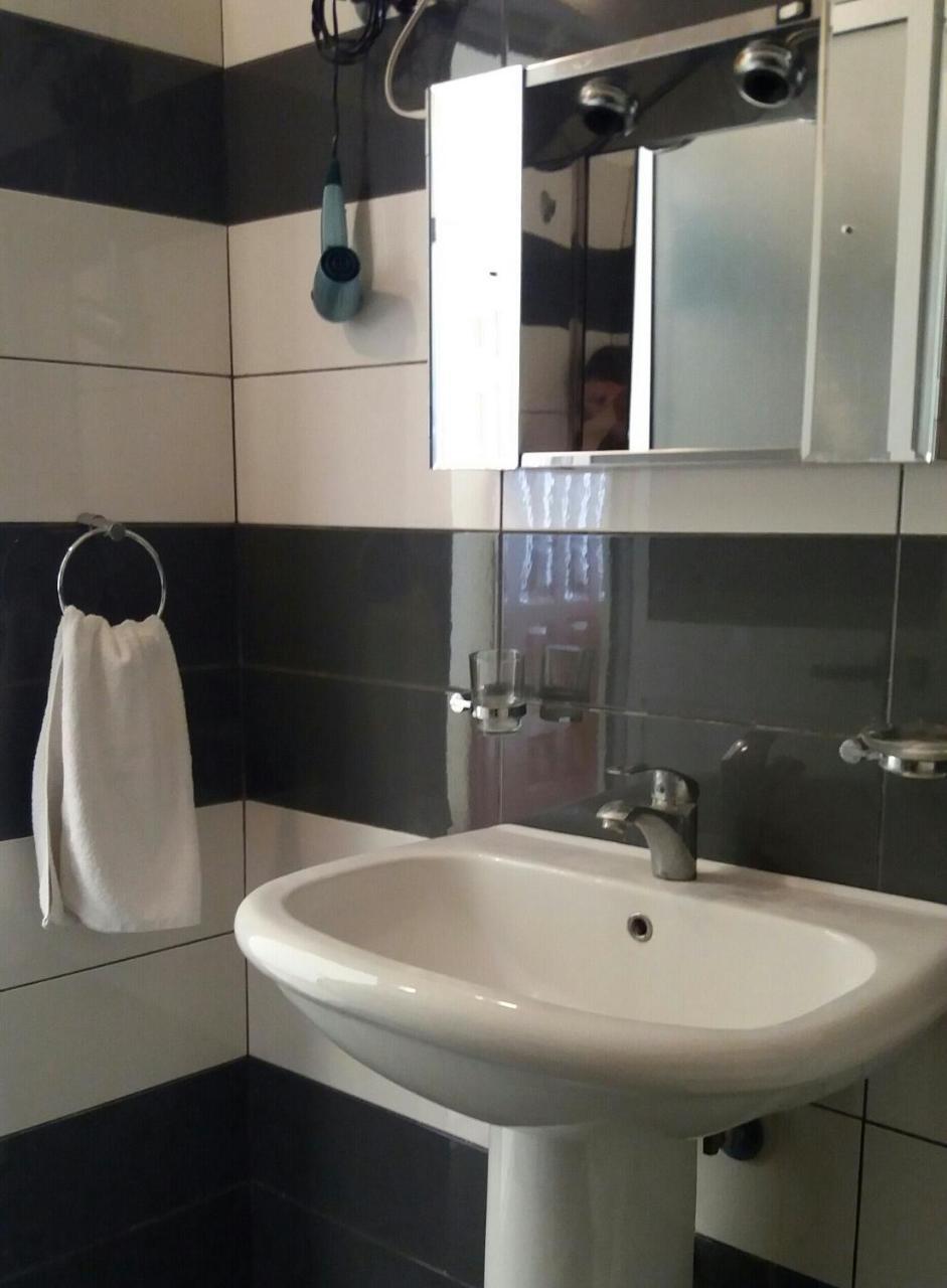 Seaview Apartment Detjoni Sarandë エクステリア 写真